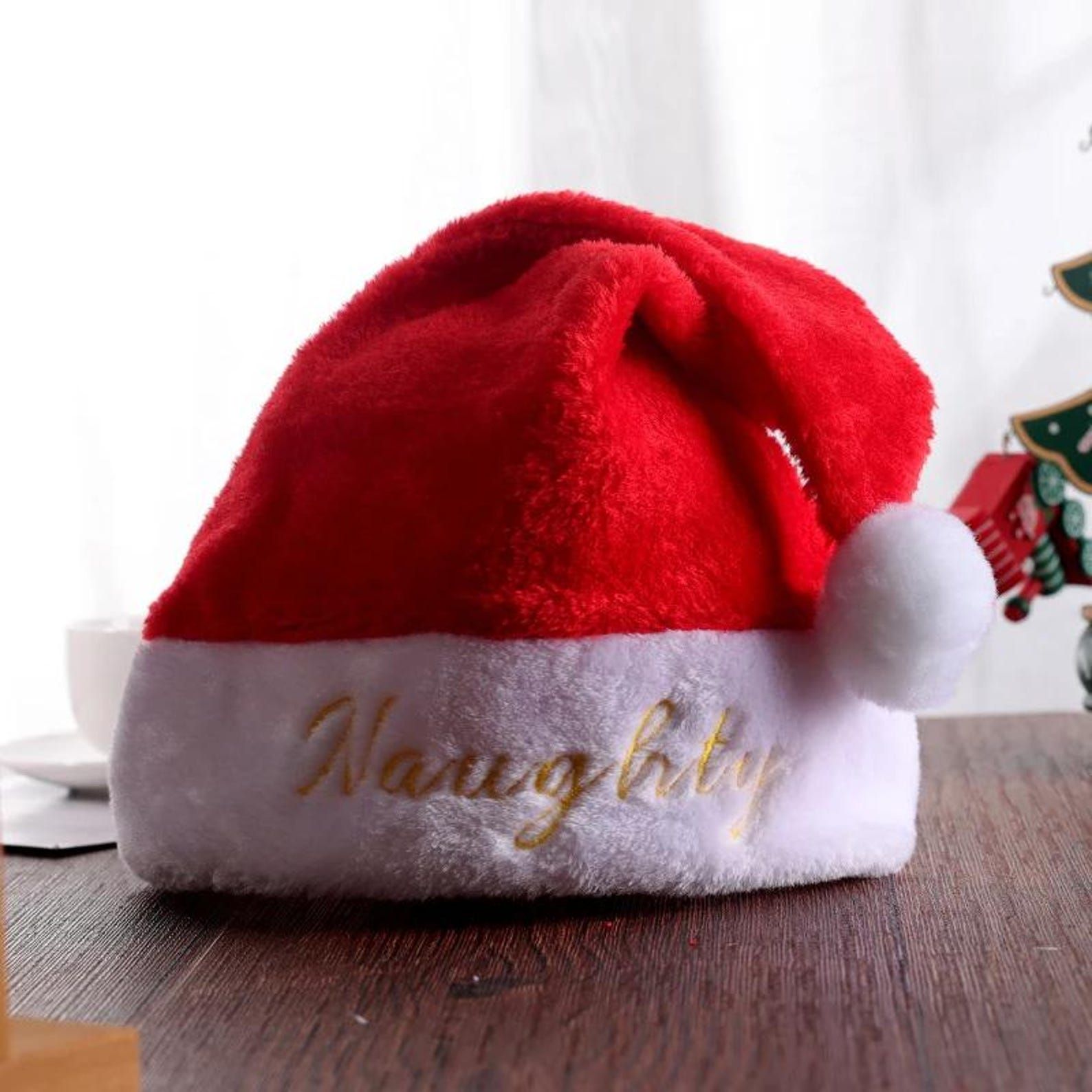 Embroidery Names - Персонализированные шапки Санты с вышивкой и