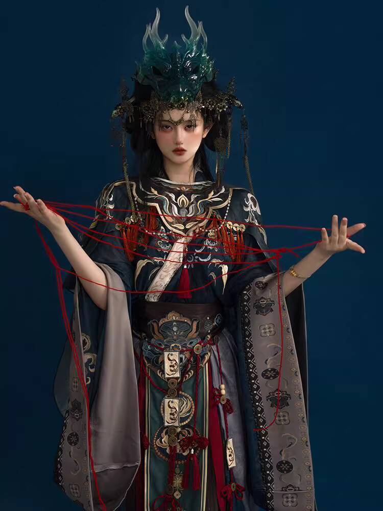 Вышитый костюм для оперы Нуо в – обзор и цена Embroidery Cotton