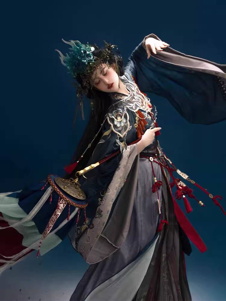 Вышитый костюм для оперы Нуо в – обзор и цена Embroidery Cotton